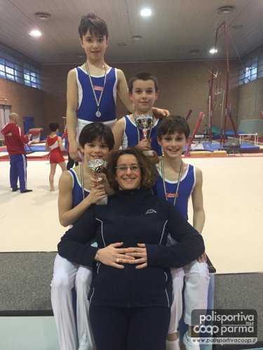 i nostri piccoli ginnasti durante la premiazione